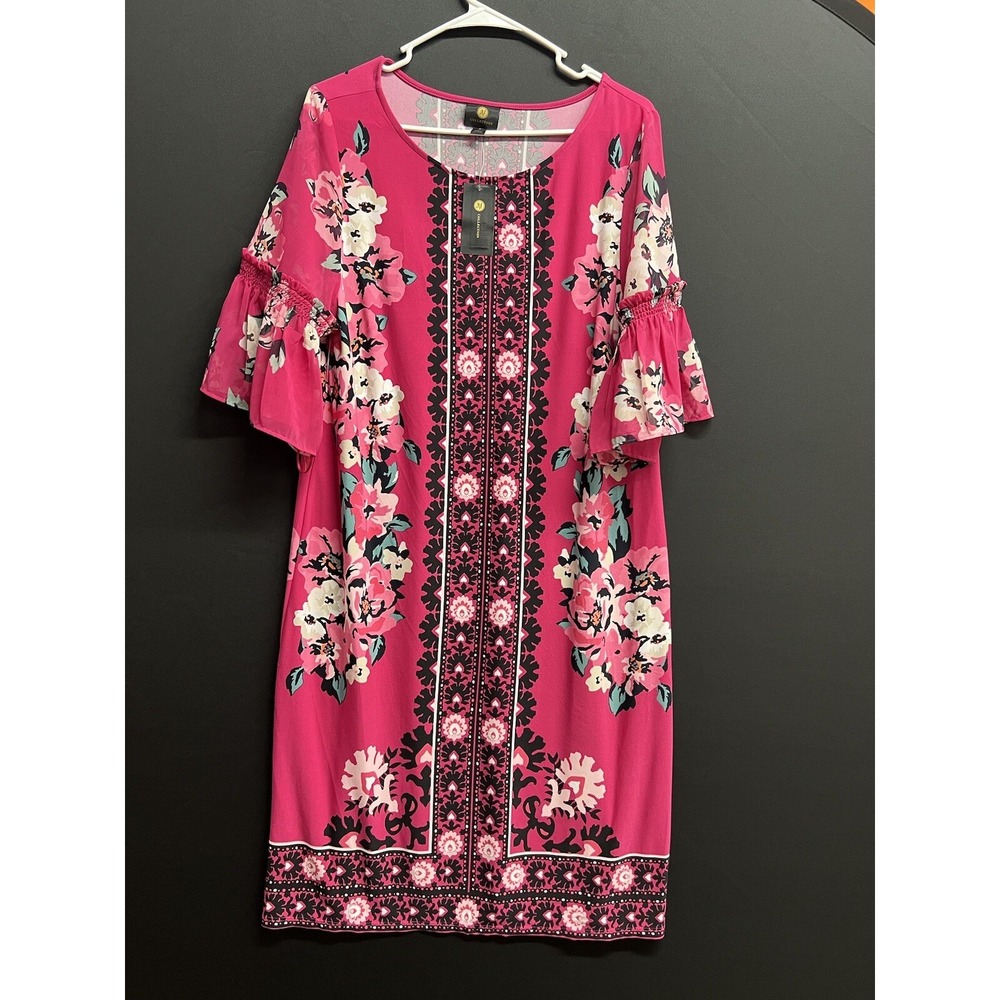 JM collection sz M Shift Dress Floral Stretch NWT‎
